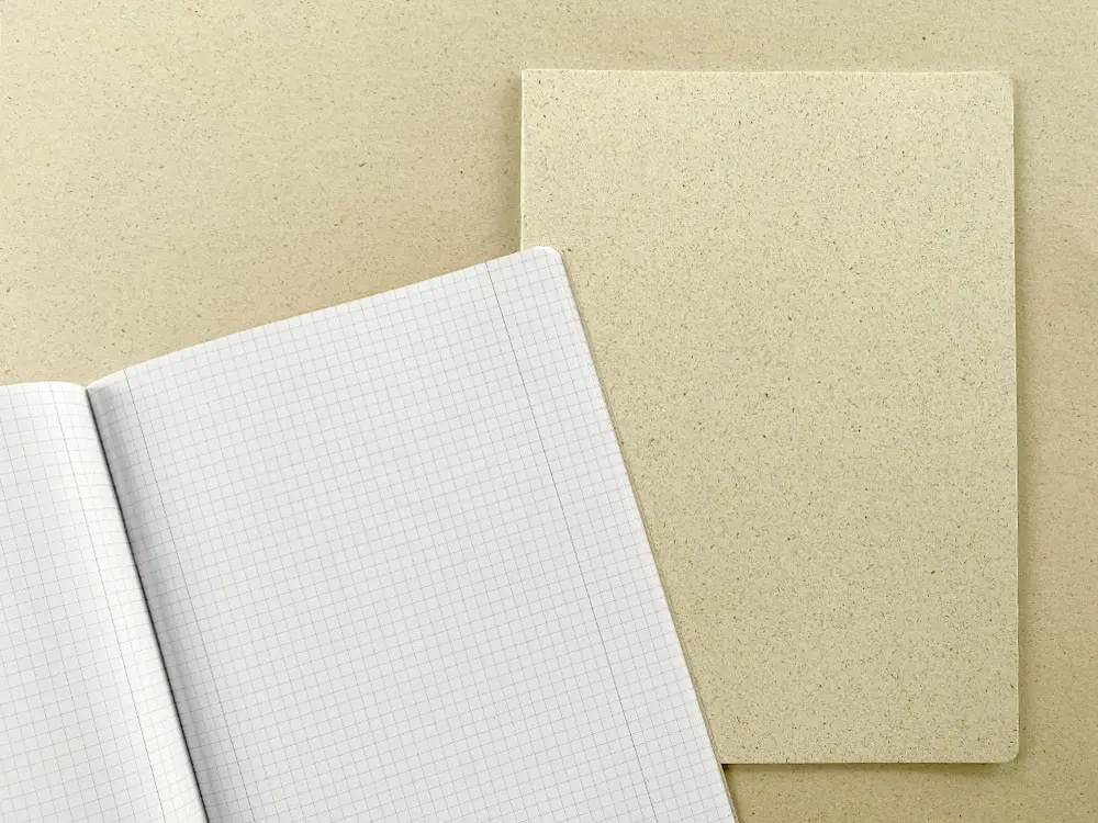 Epochenheft A4 Hoch – Natur- und Graspapier, kariert