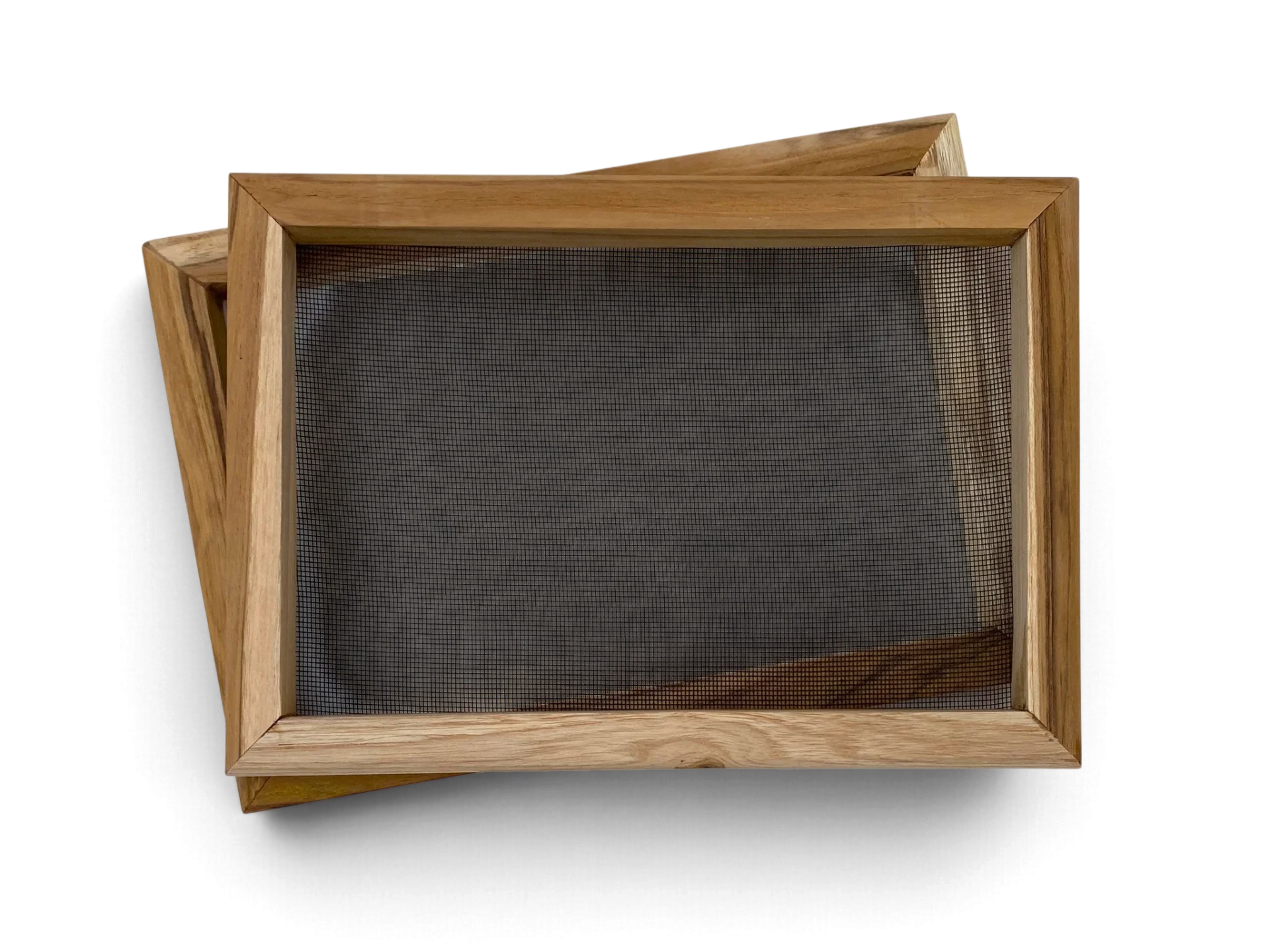 Nahaufnahme der hölzernen Steckverbindung von Rahmen und Deckel 17x25,5 cm