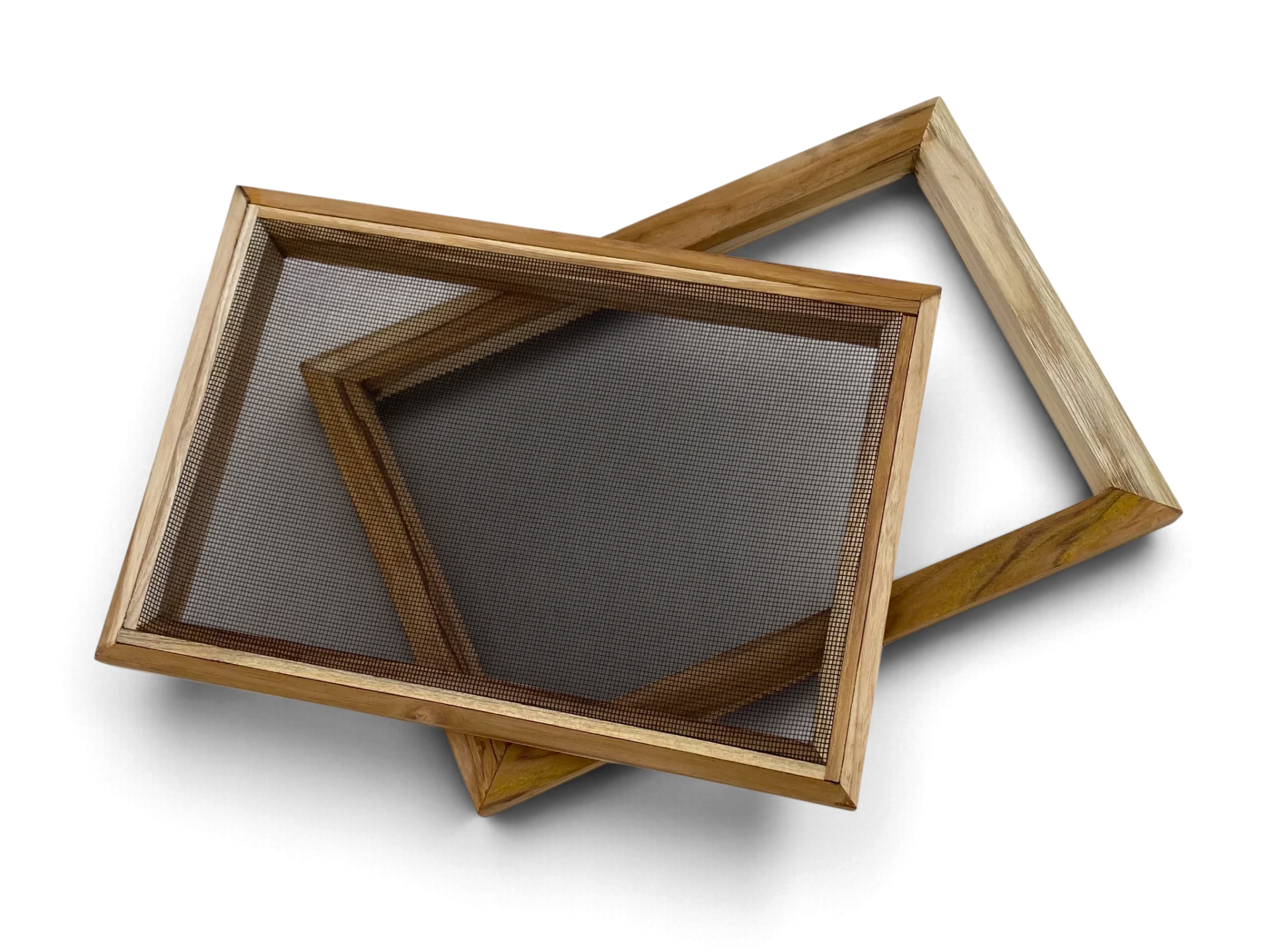Makroaufnahme des feinen Siebgewebes des 17x25,5 cm Papierschöpfrahmens