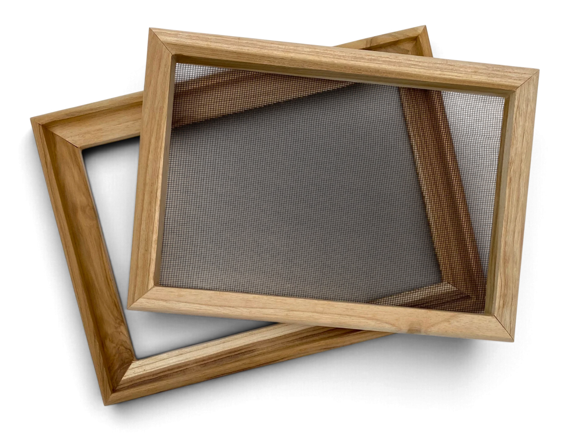 Präzise Gehrungsecke des Holzschöpfrahmens 17x25,5 cm im Detail